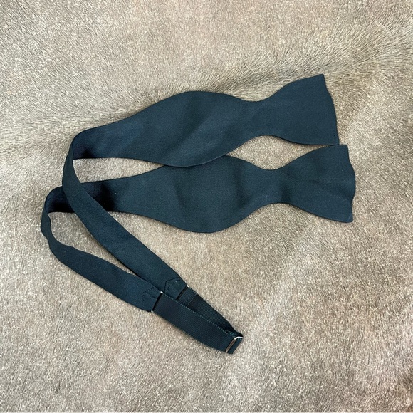 Saks Fifth Ave Silk Black Self Bow Tie Cocktail Evening Wear - Picture 3 of 5
